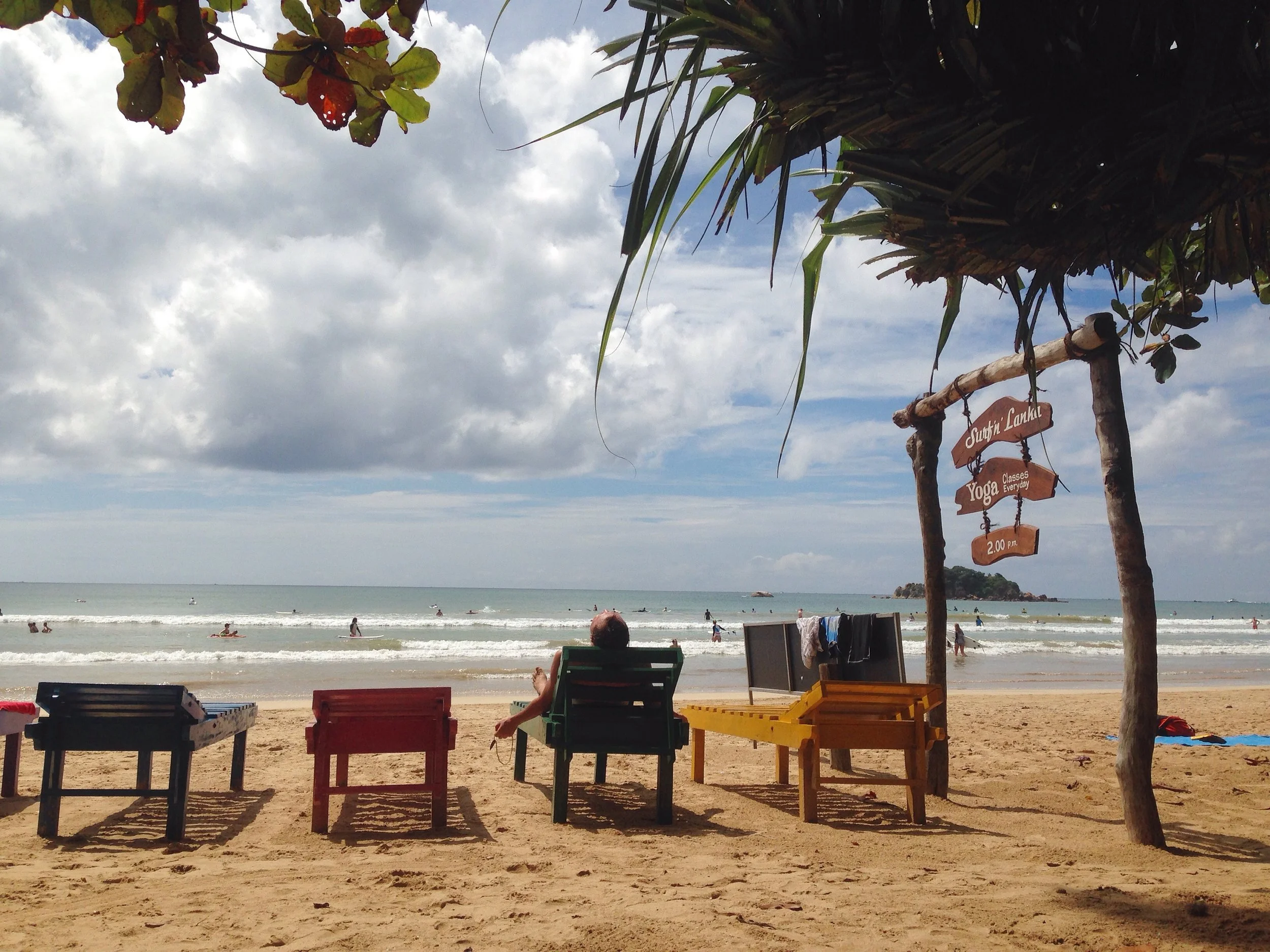 It only takes 75 minutes from Weligama surf beach to Neluwa village in the middle of the rainforest. After the ride your are all set to enjoy the simplicity of life surrounded by tea plantations – with no other travellers!