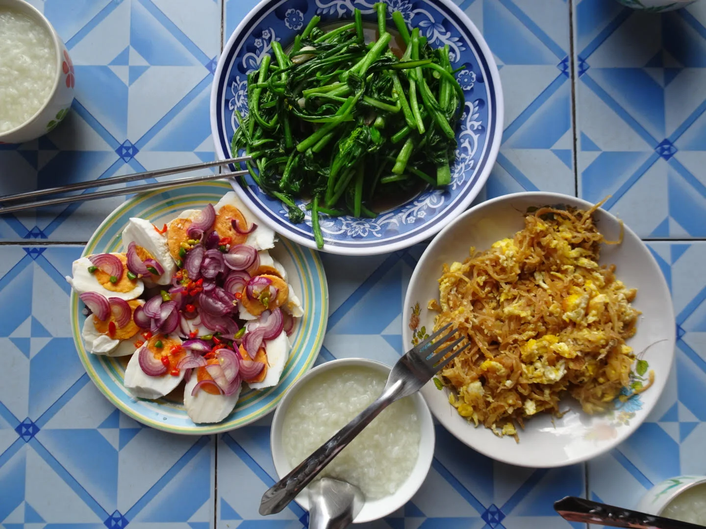 Nothern_thai_food.jpg