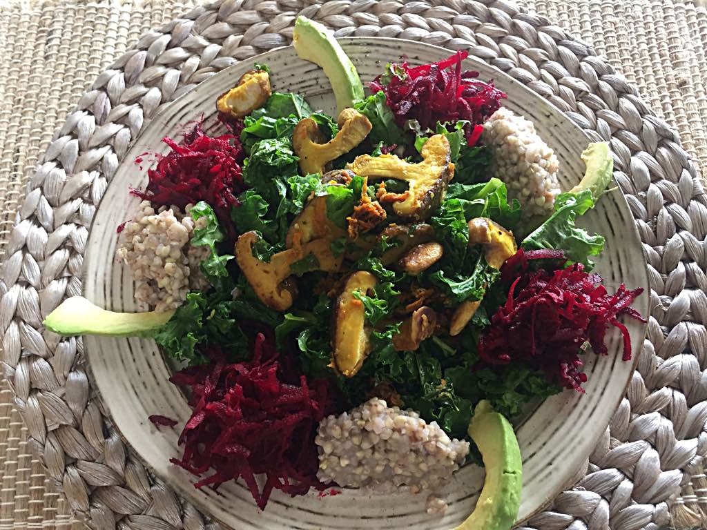 Federkohl-Shitake-Salat.jpeg