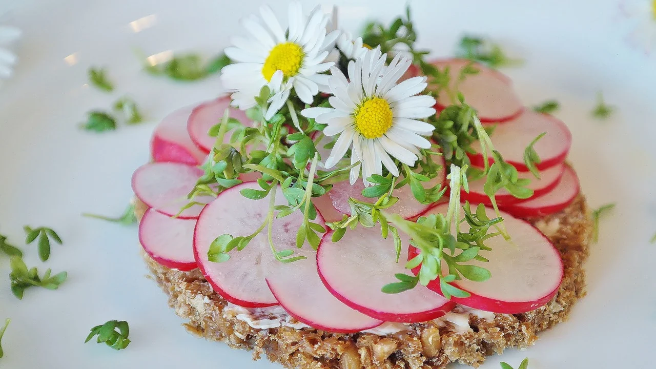 radishes-2217038_1280.jpg