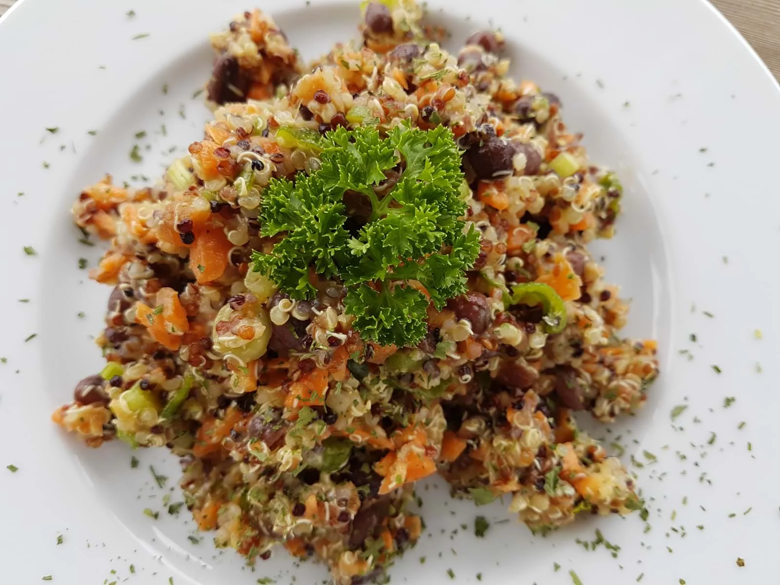 Azukibohnen-Salat mit Quinoa.jpeg