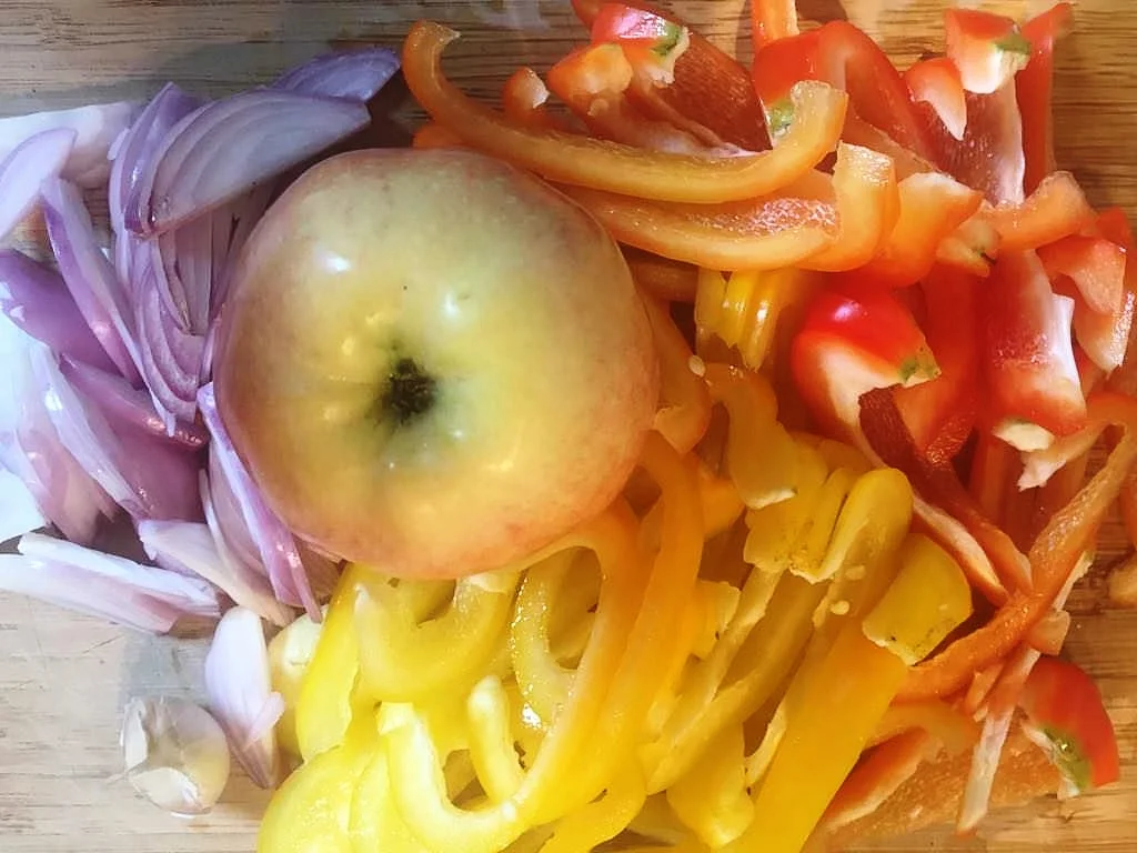 Peperoni-Apfel-Zwiebeln.jpeg