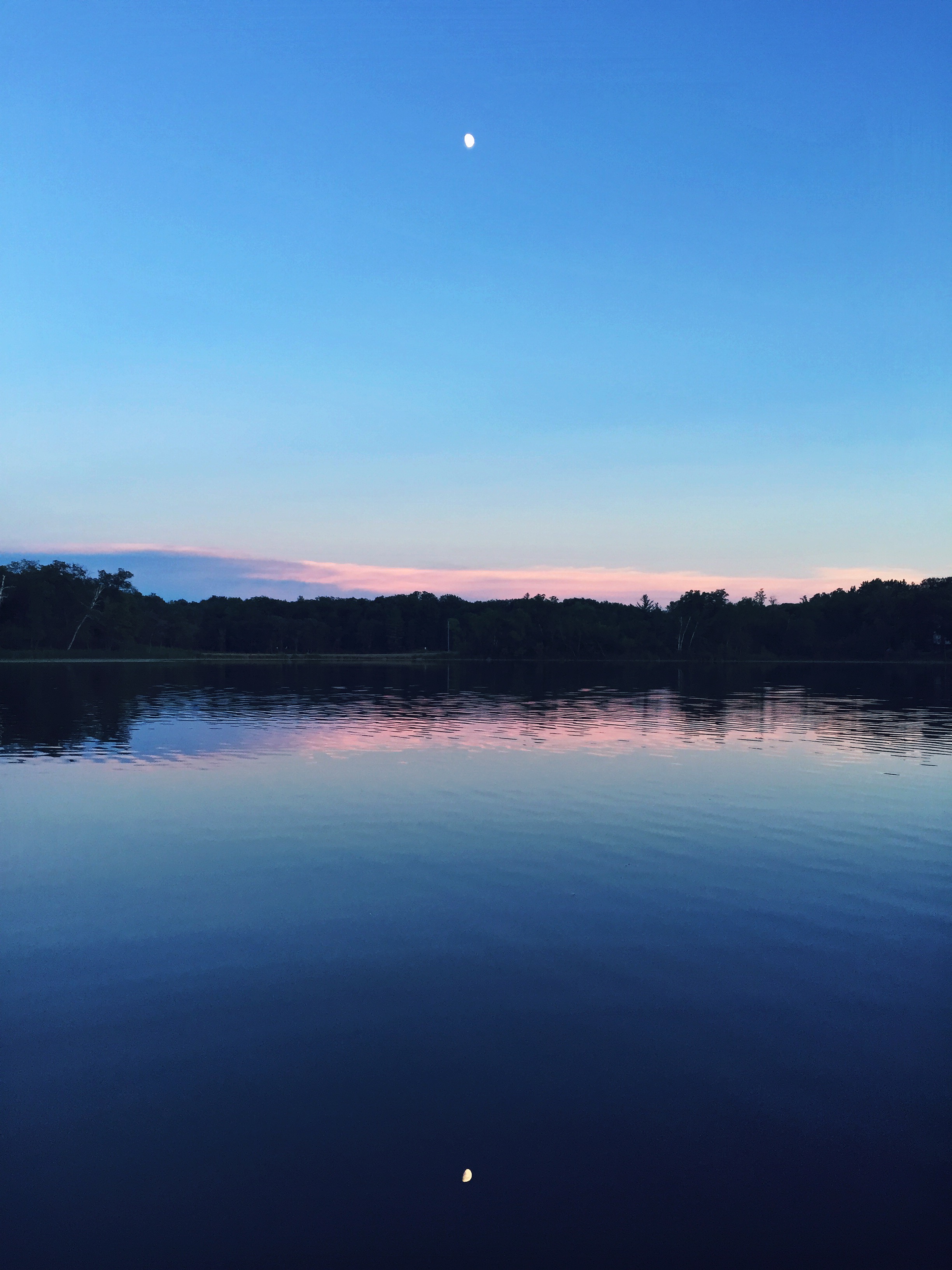 We took the canoe or the paddleboat out every night, and one night, we were given this view... Minnesota, you're stunning. 