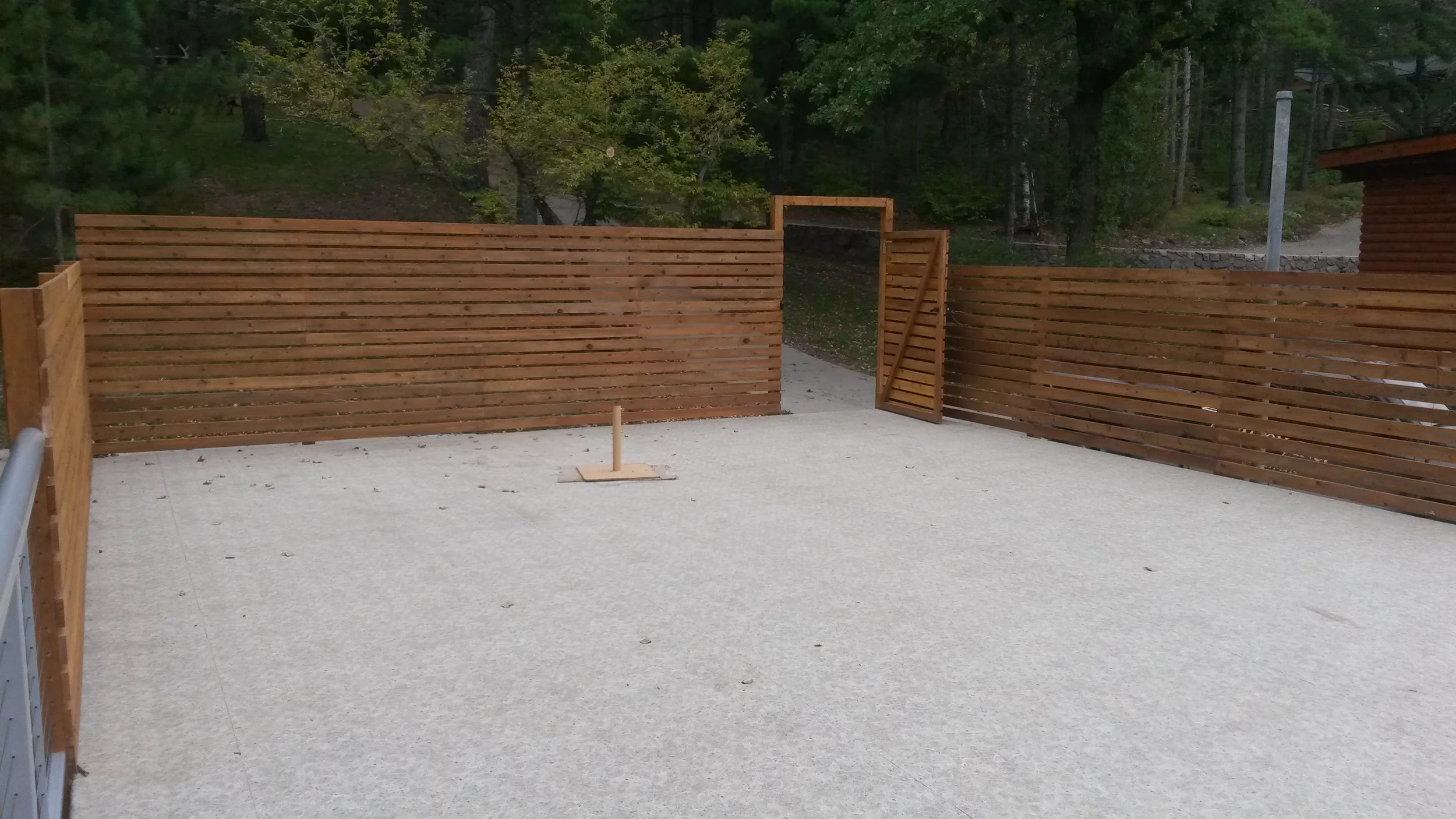 Long Lake Privacy Fence and Cable Rail