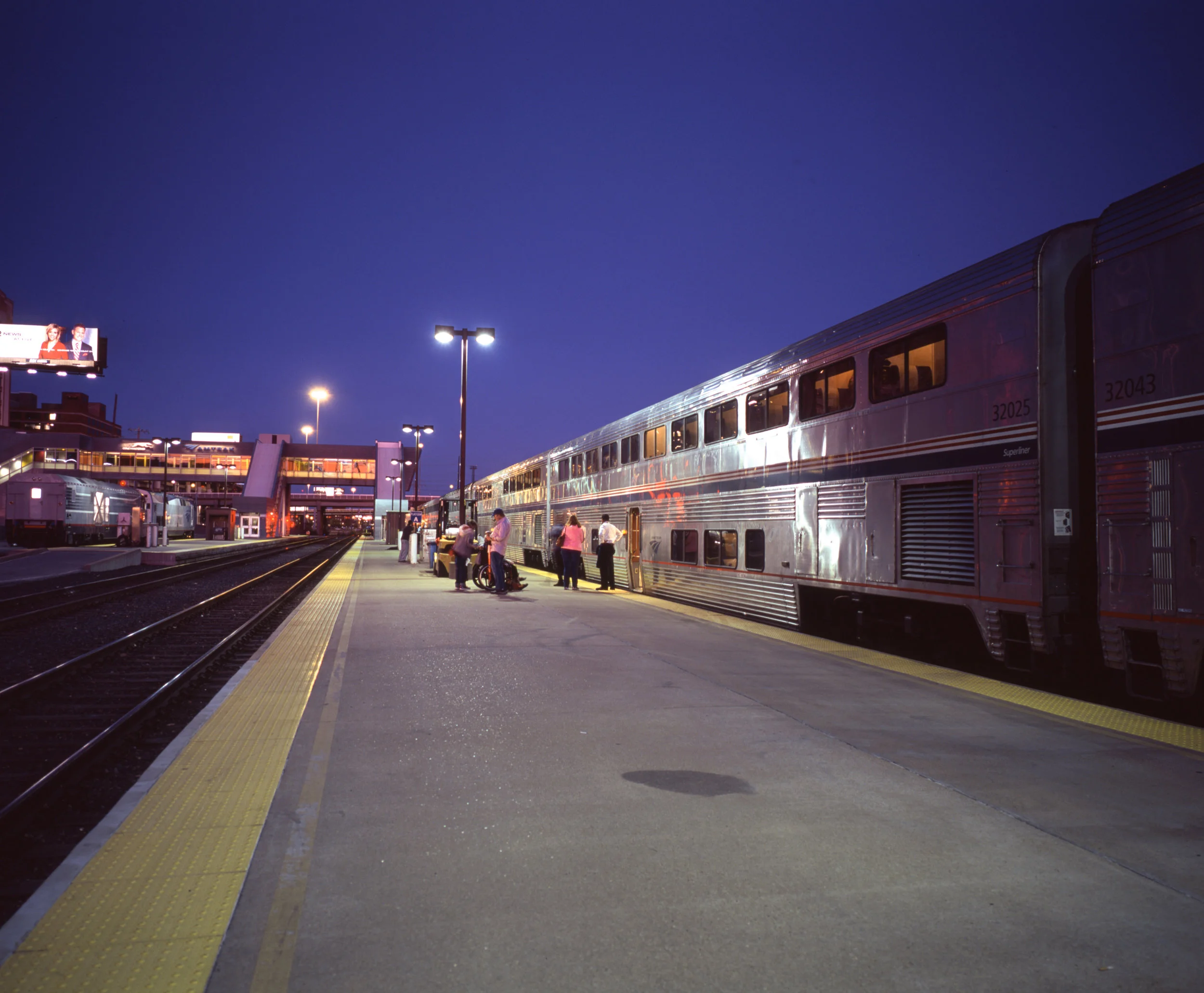 St Louis station Fuji GF670w | Fuji Provia 100f