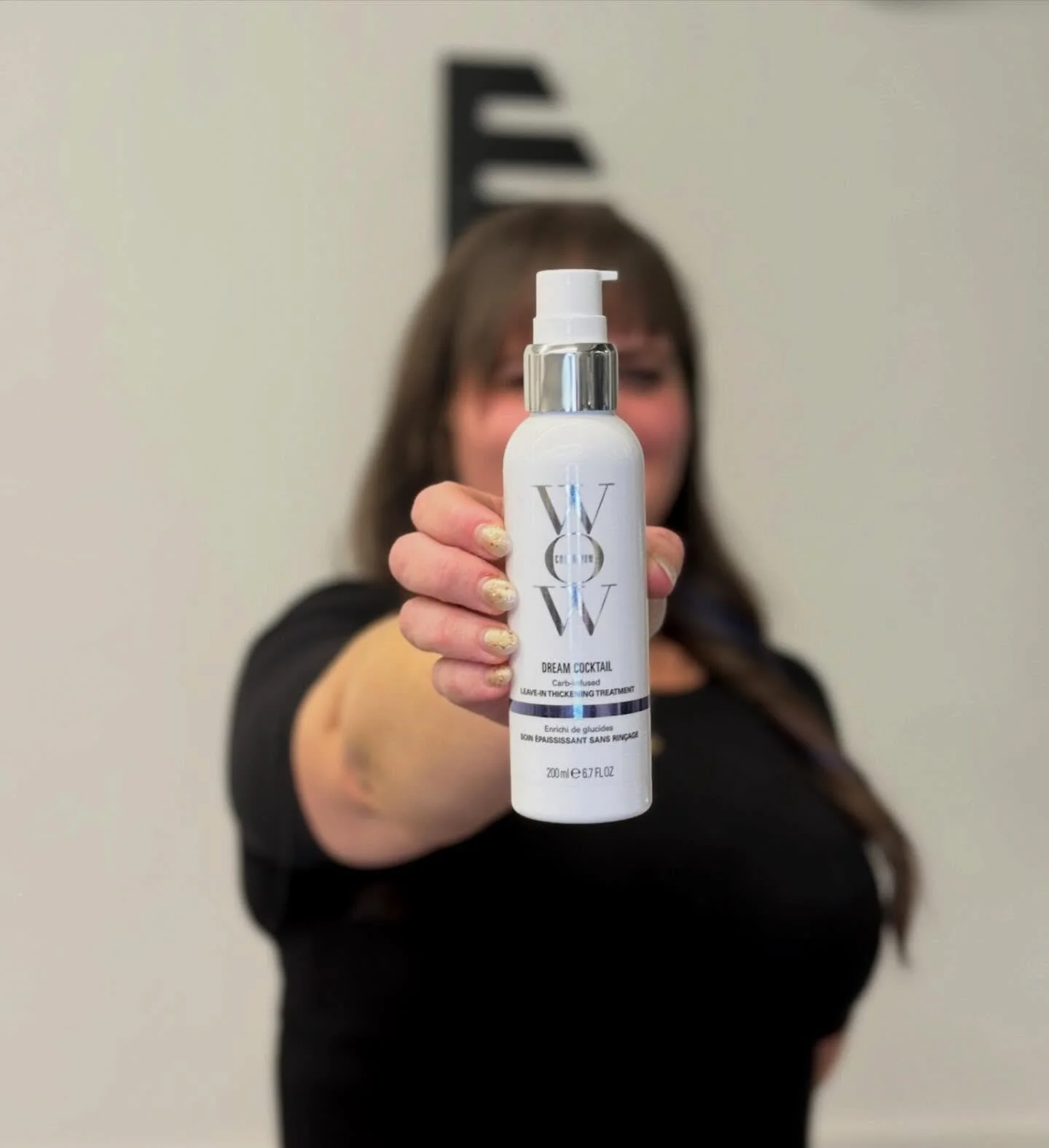 Next up in our Favorite Product series is our Senior Stylist @krystle_salonemboston 💜 Krystle&rsquo;s top choice is the Dream Cocktail Carb-Infused Thickening Leave In Treatment from @colorwowhair 

Krystle loves Carbs thanks to its multi-use abilit