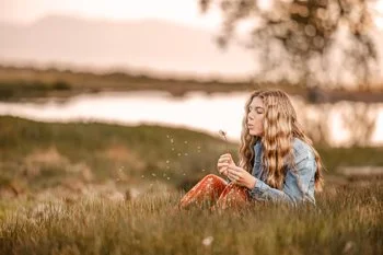 Madralynn Haye is by far the most sweetest and kindest photographer I have ever been around. She knew I was in a rush to get pictures done and back to be able to order my graduation announcements, and she got them back to me in the blink of an eye, a