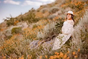 I absolutely loved my experience with Madralynn! My husband and I have only done 1 other photo shoot with someone else and the experience wasn't great they were there with the camera but I was lost on a vision since ive never had a photoshoot experie