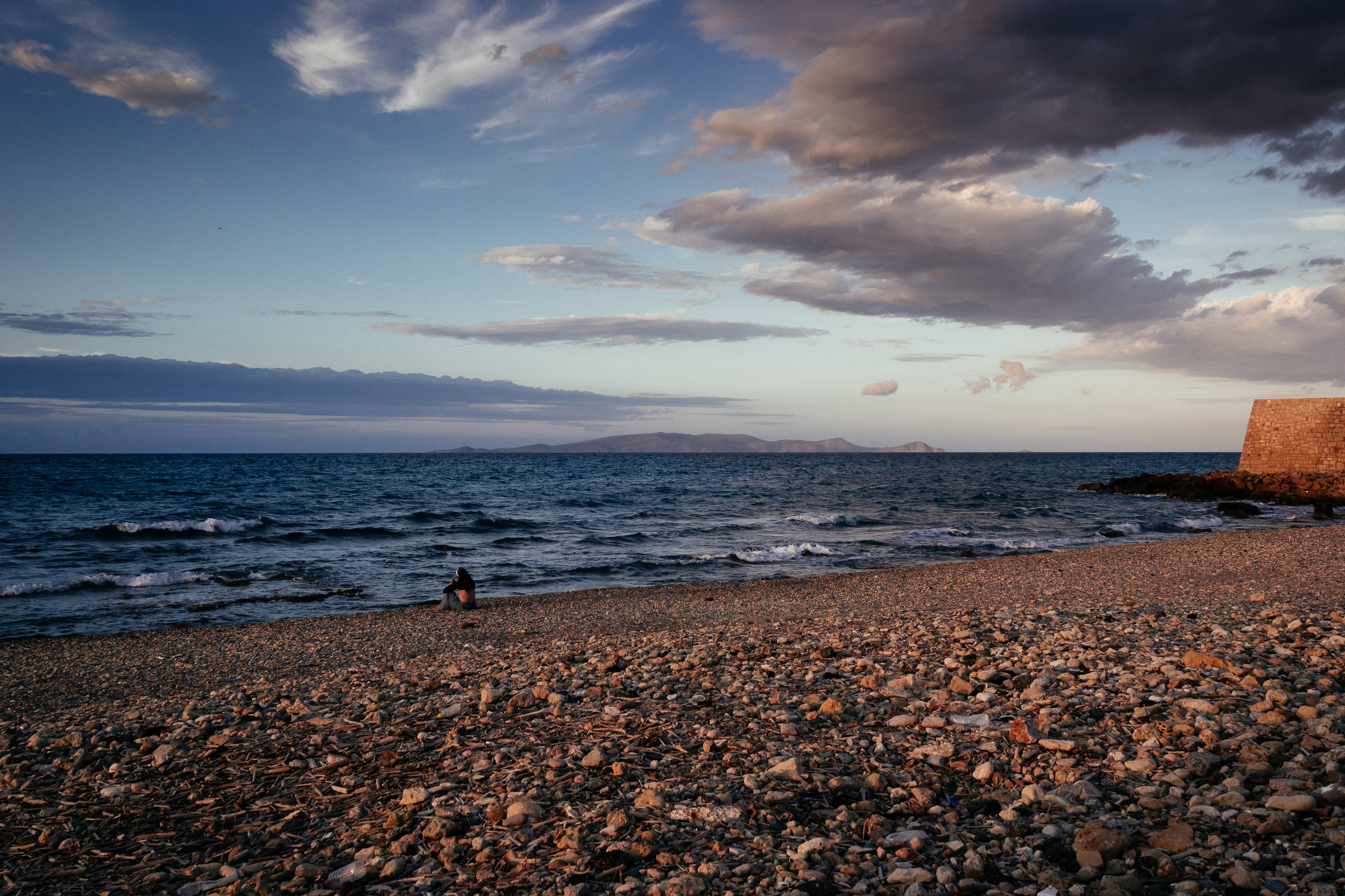  Girl on the shore  