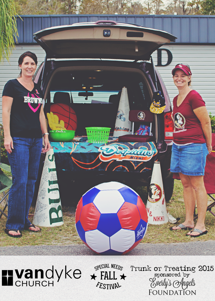 VAN-DYKE-CHURCH-SPECIAL-NEEDS-FALL-FESTIVAL-EVERLYS-ANGELS-TRUNK-OR-TREAT-2015-(48).png