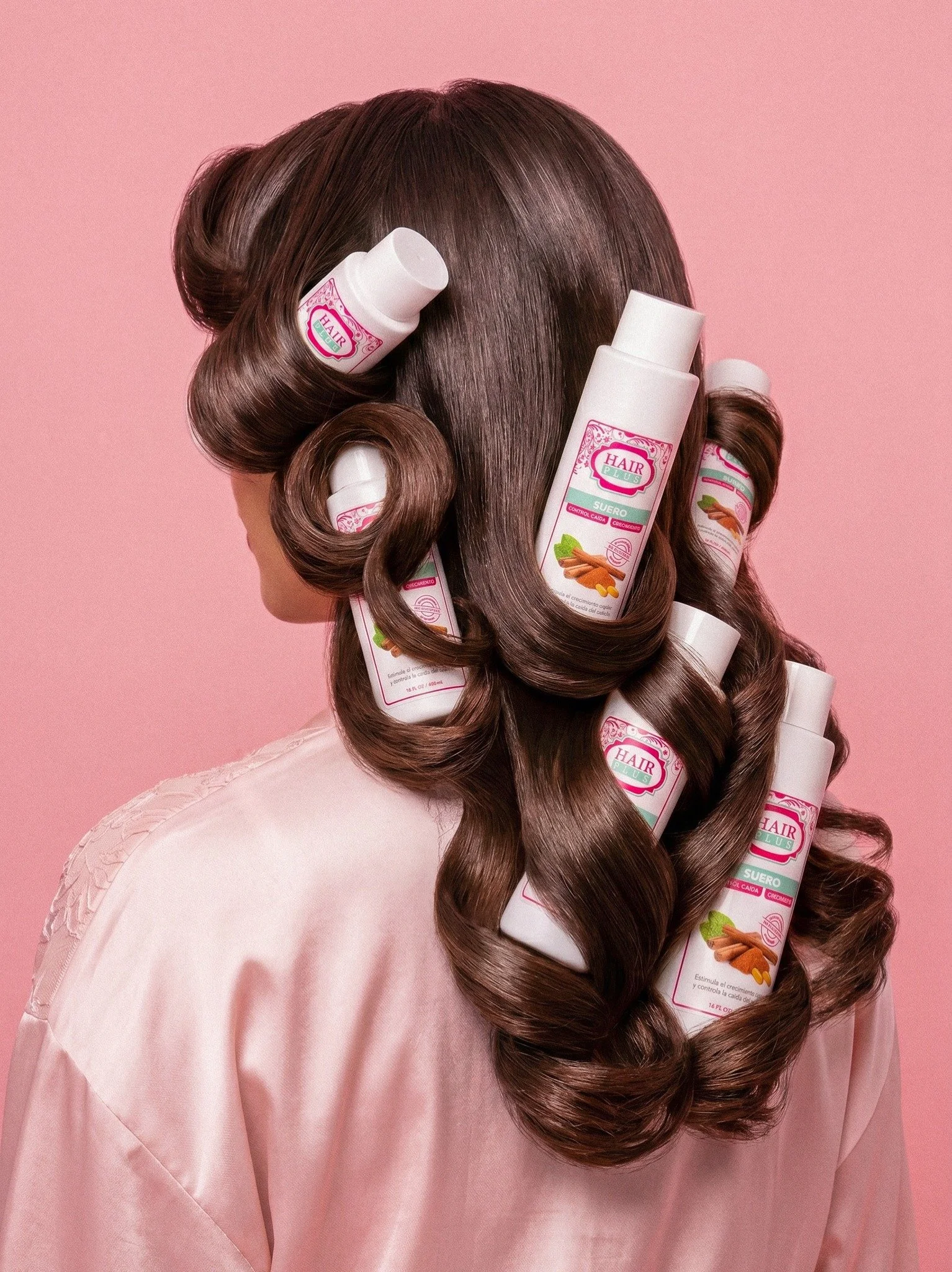 &iquest;Sab&iacute;as que perder entre 100 y 150 cabellos al d&iacute;a es completamente normal? 🌸

Es parte del ciclo natural de renovaci&oacute;n del cabello. Cada hebra que cae deja espacio para que una nueva crezca en su lugar ✨

Pero hay cierta