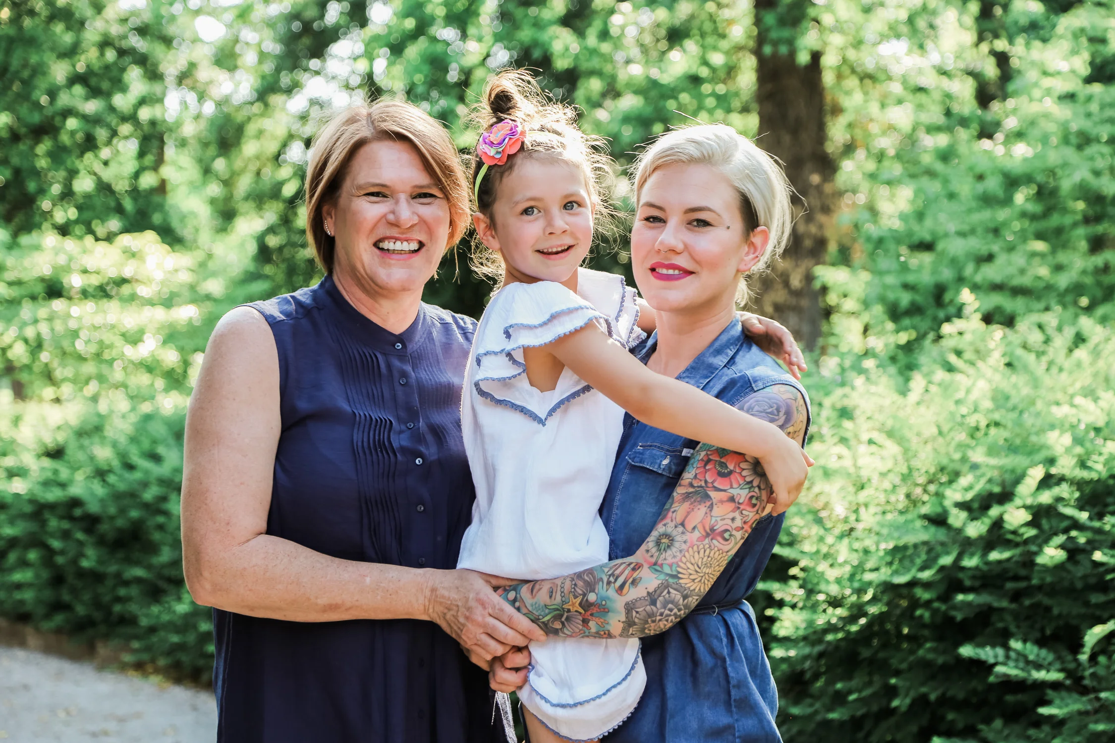 17-0516-Family photos_SE-6.jpg