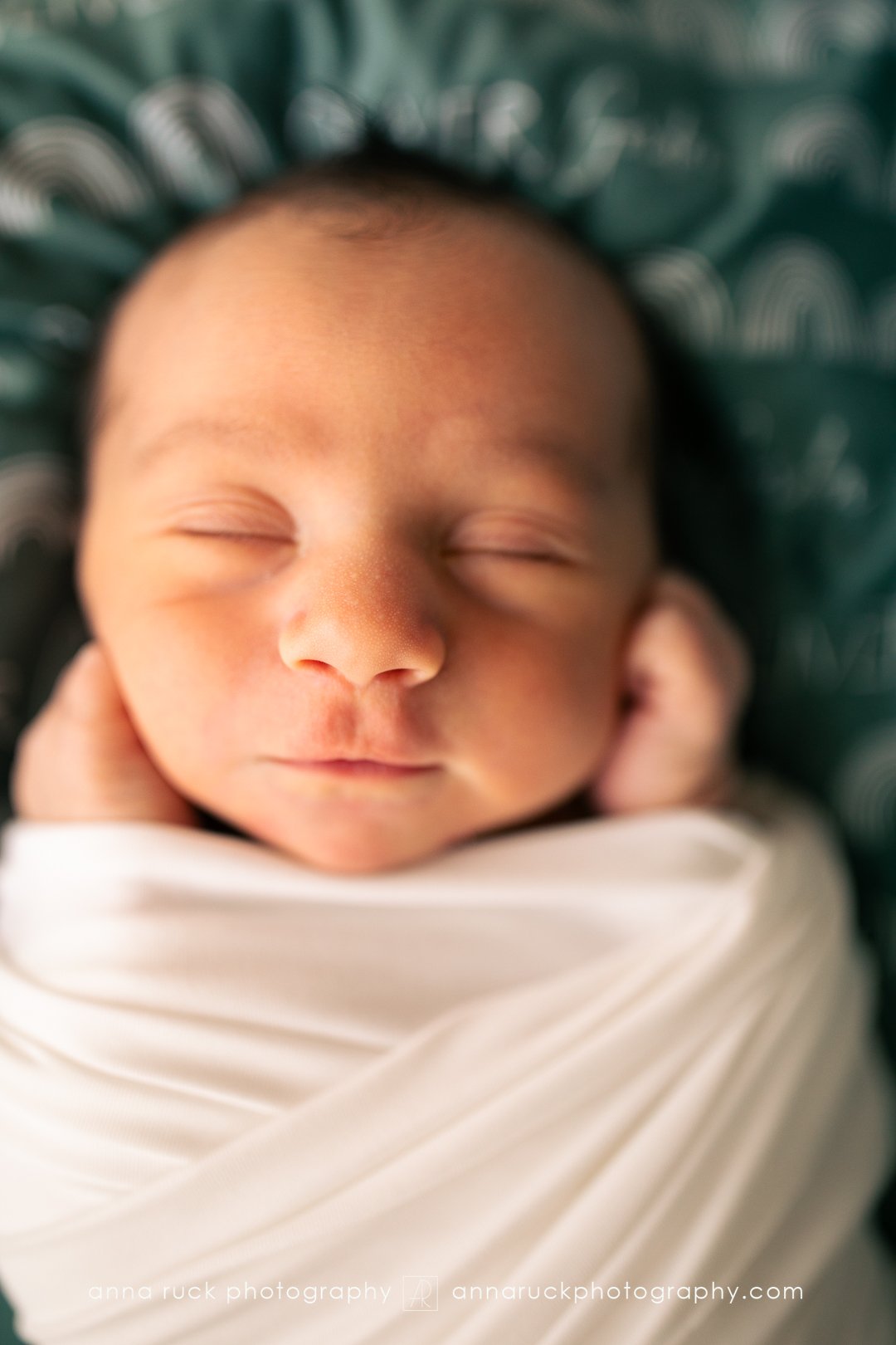 Oliver_newborn photos_watermarked-6.jpg