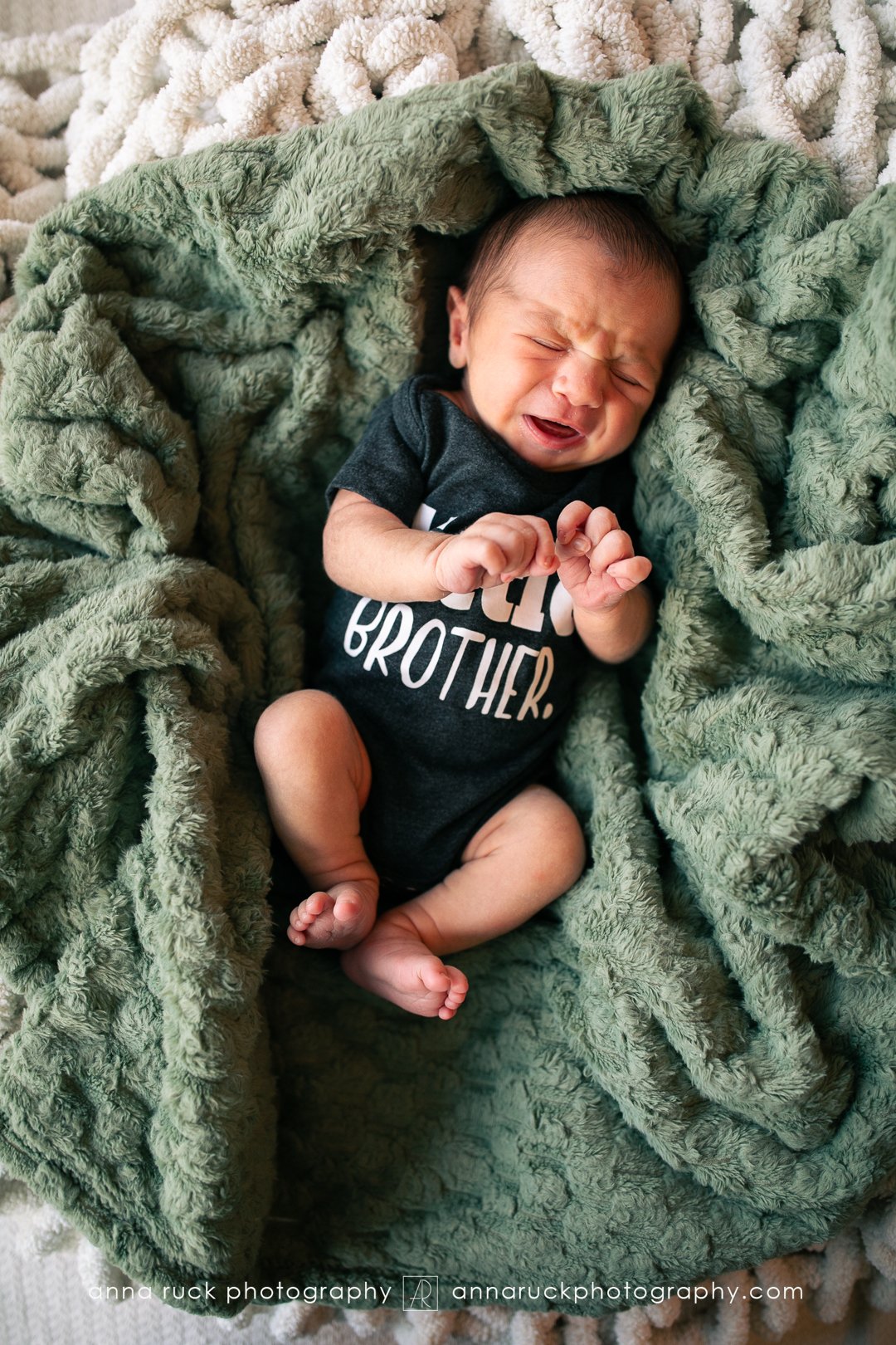 Oliver_newborn photos_watermarked-40.jpg