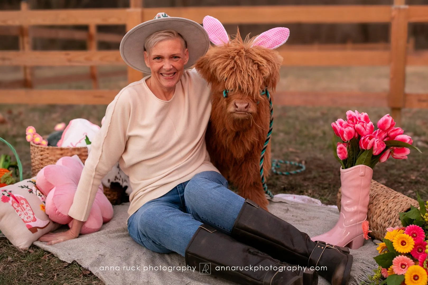 Mini cow photos_watermarked-105.jpg