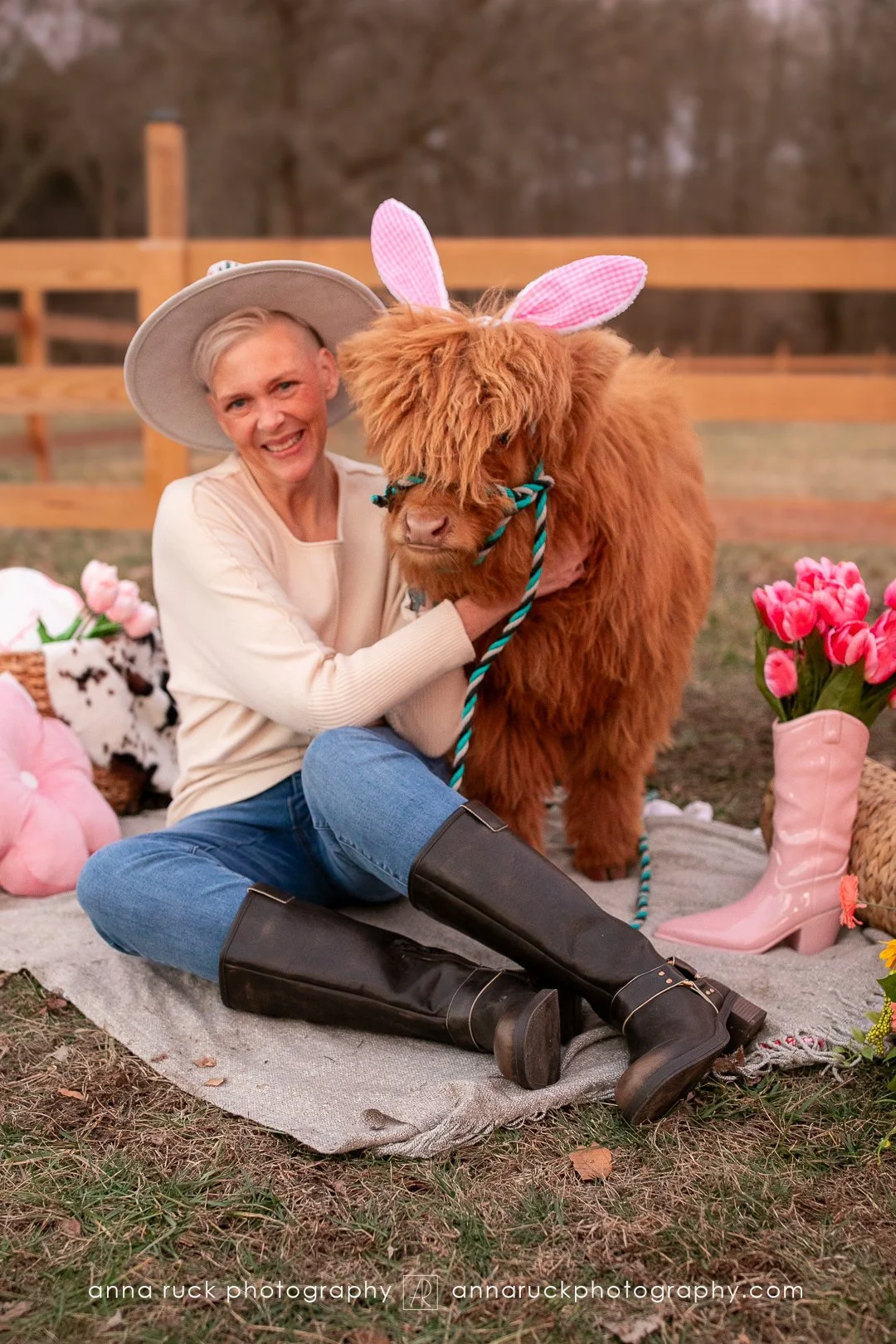 Mini cow photos_watermarked-108.jpg