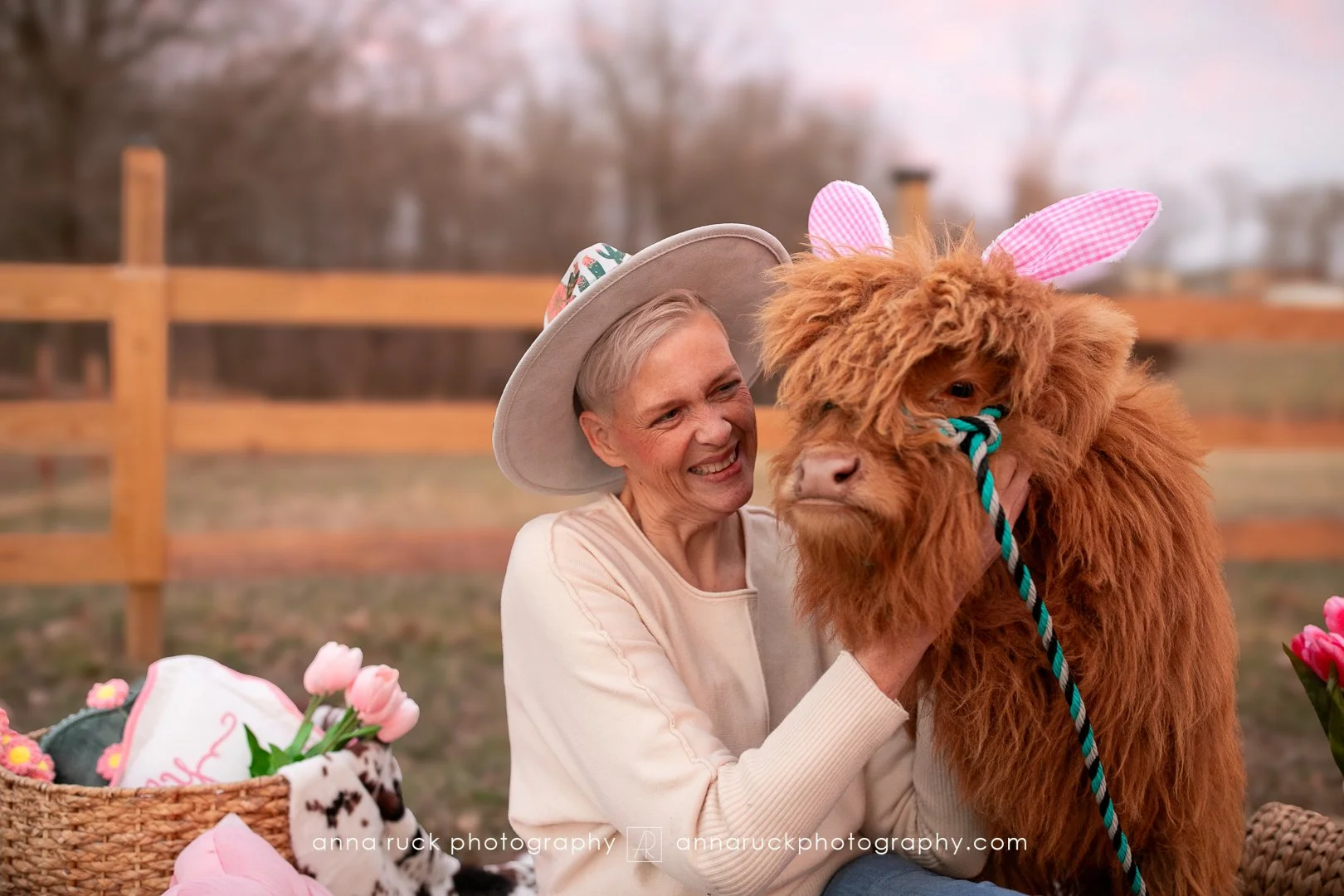 Mini cow photos_watermarked-110.jpg