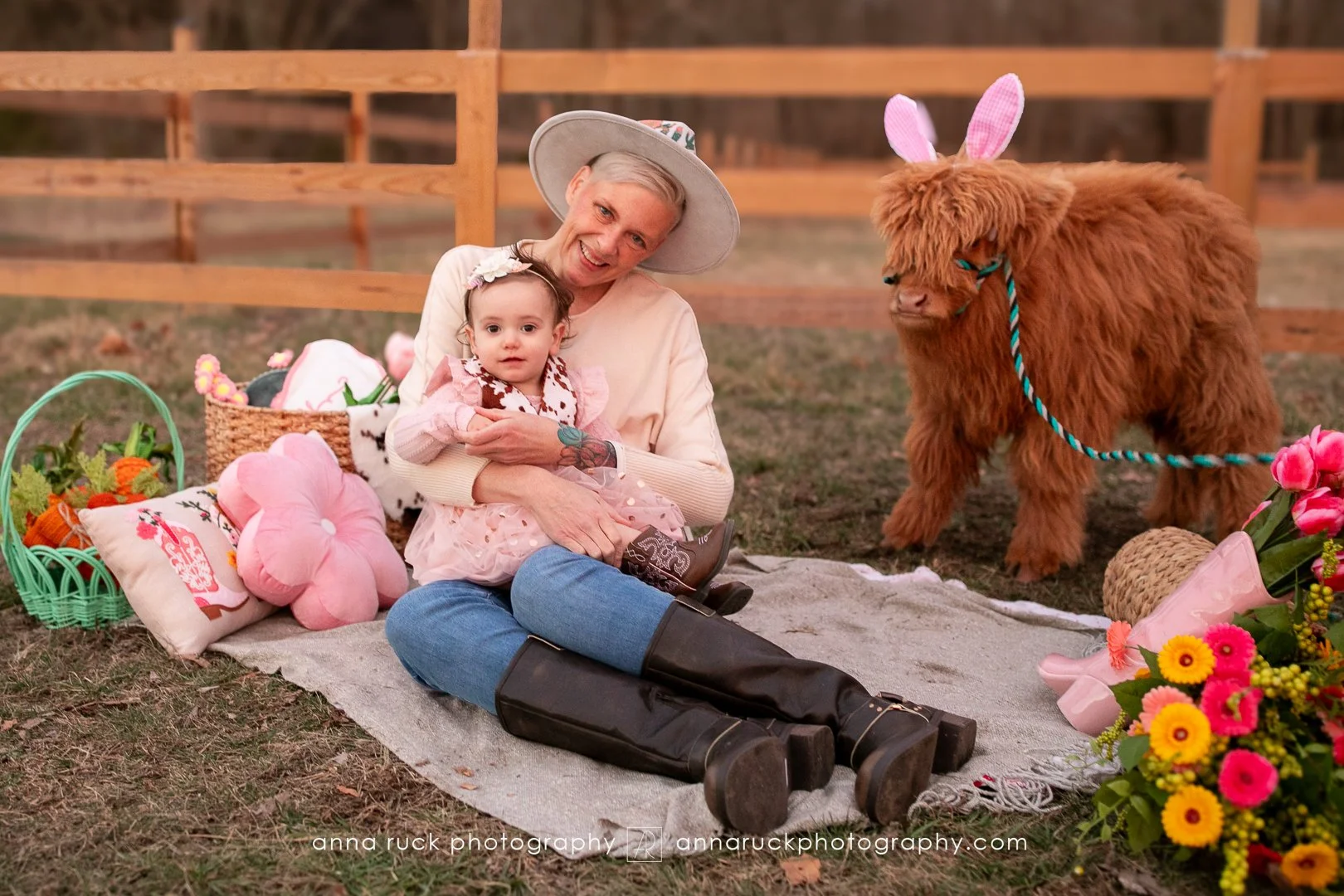 Mini cow photos_watermarked-111.jpg