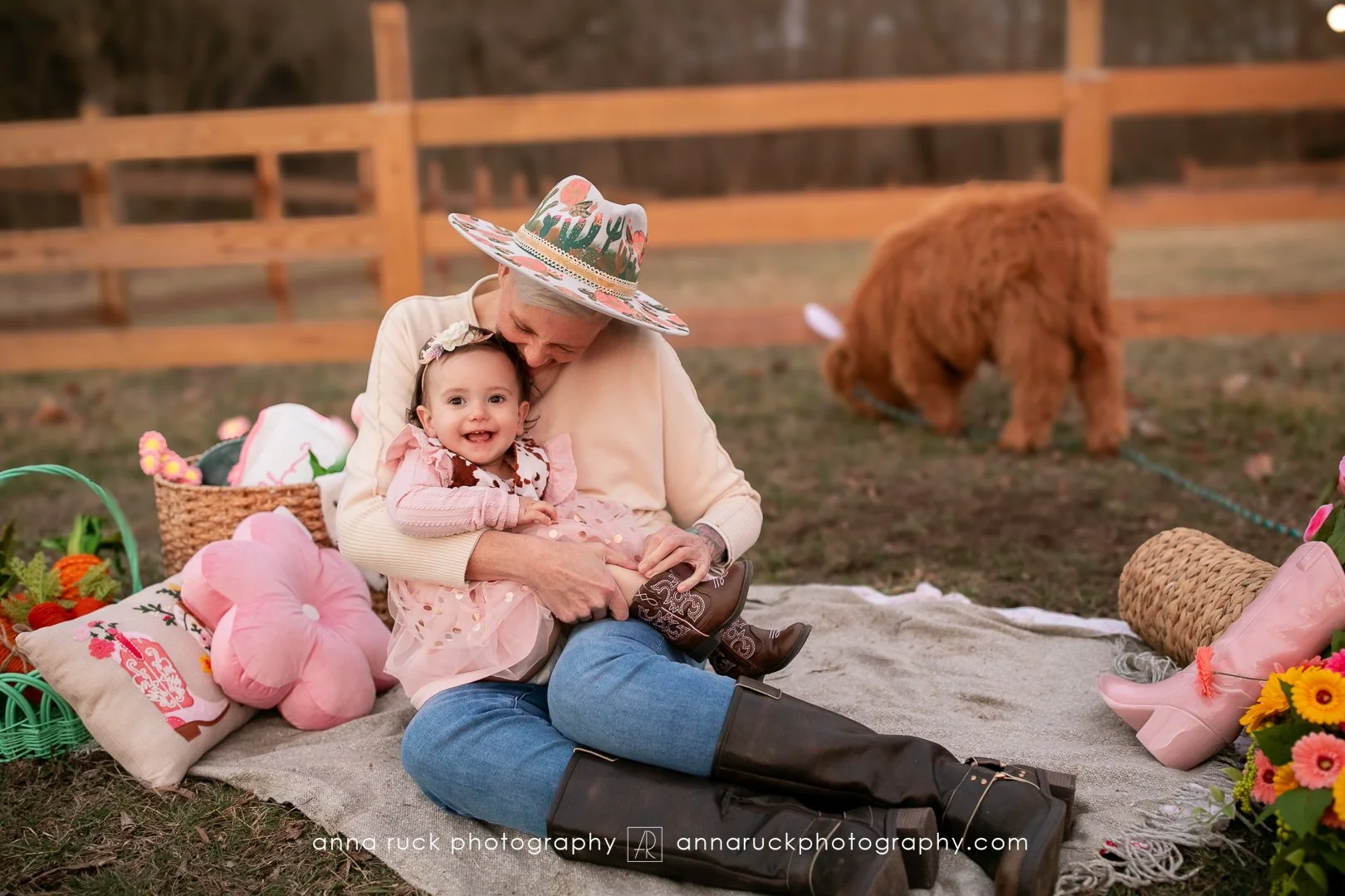 Mini cow photos_watermarked-114.jpg