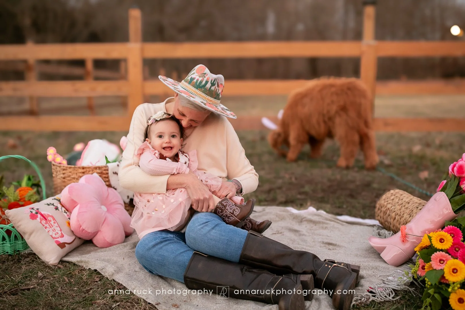 Mini cow photos_watermarked-115.jpg