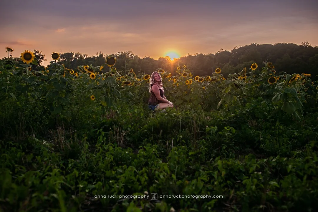 7.14.2026 sunflower session_watermarked-11.jpeg