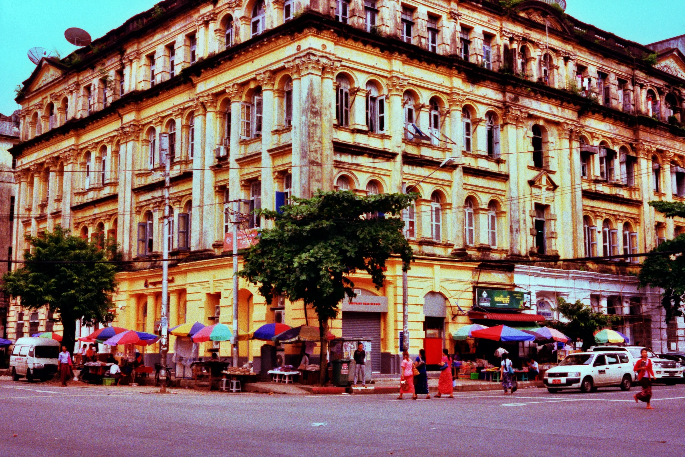 15942125035_2d4caa453d_o.jpg