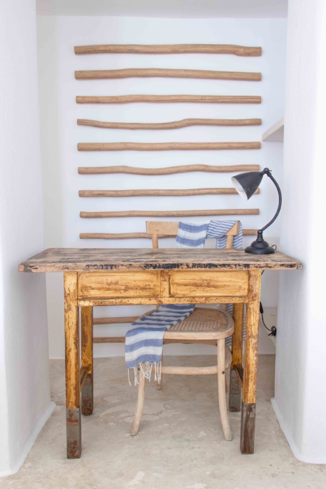Iconic Santorini - Room Desk Nook