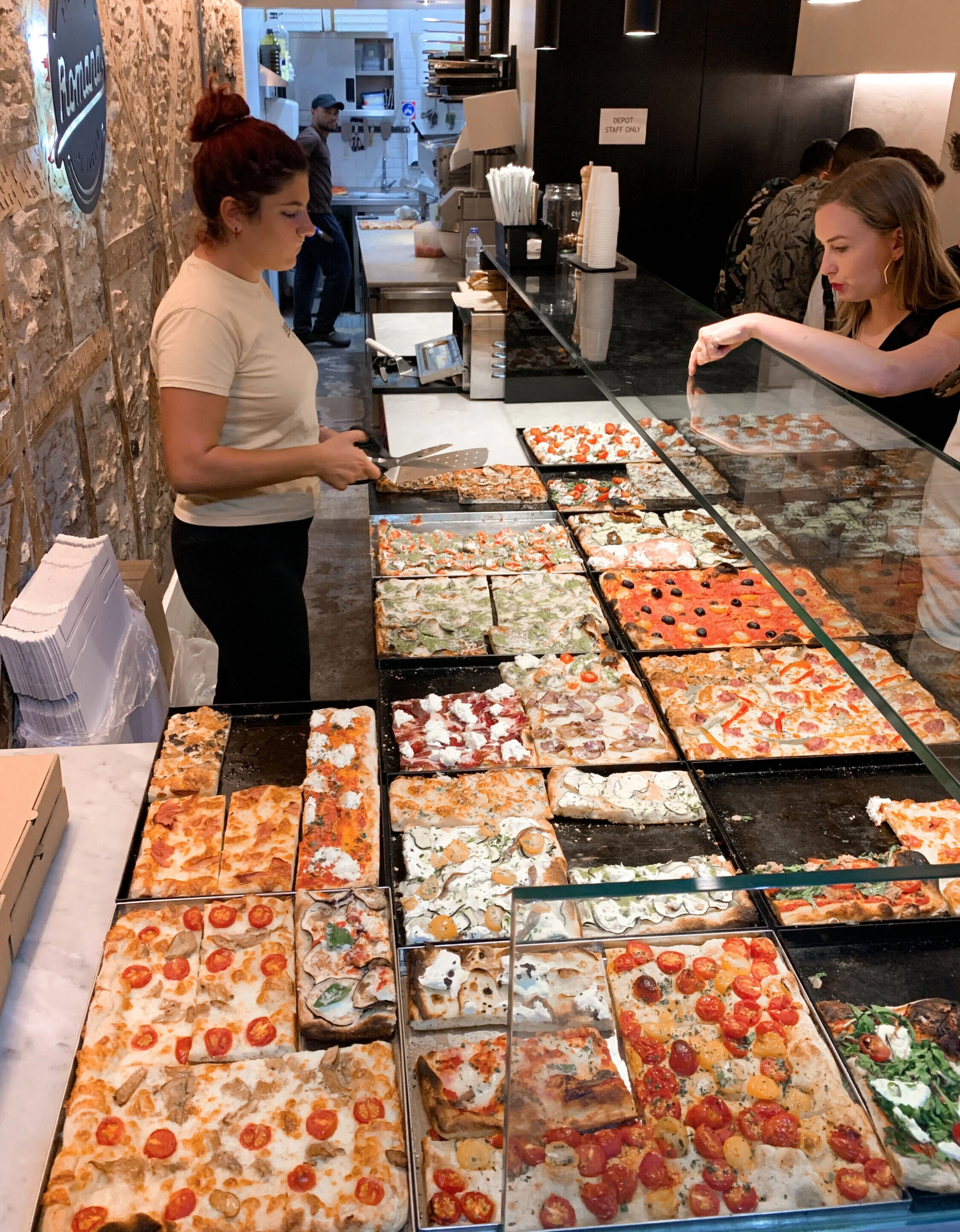 Roman style pizza in Lisbon via Pizzeria Romana Al Taglio