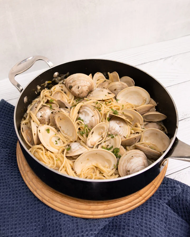 clams and pasta