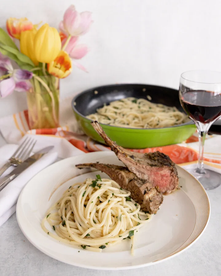 SPAGHETTI AGLIO E OLIO