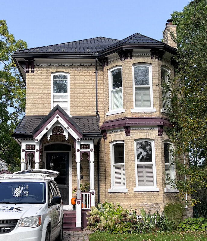 THINGS TO DO IN STRATFORD, ONTARIO - VICTORIAN HOMES-4.jpg