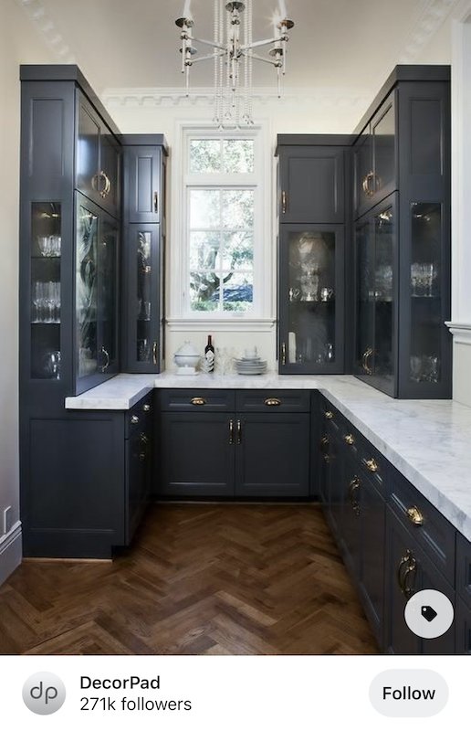 cabinets shaker style.jpg