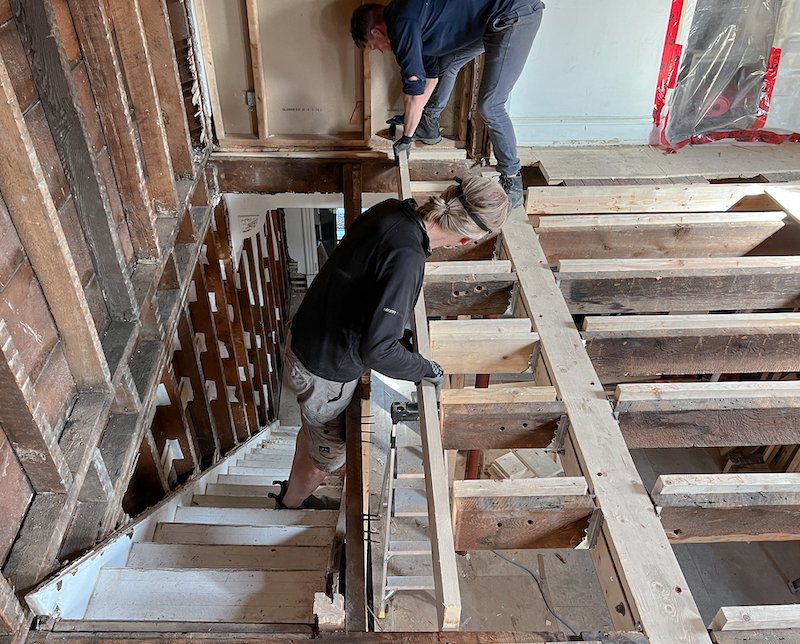 widening the staircase 