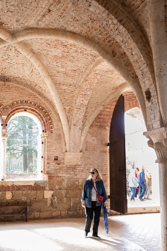 Planning my wedding in Italy, San Galgano Abbey in Tuscany, Italy_-2.jpg