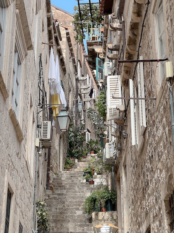 honeymoon to croatia - croatia itinerary - dubrovnik croatia - old town Dubrovnik croatia_-4.jpg