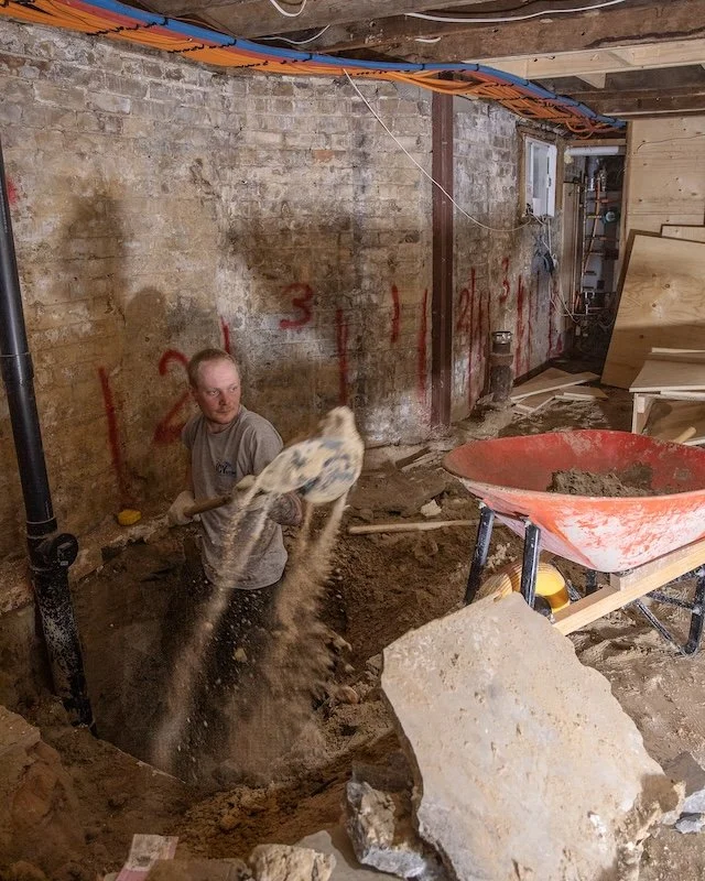 Digging out sections for underpin