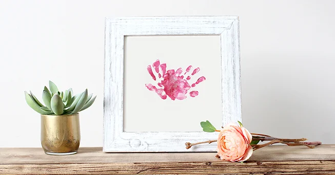 DIY: Heart Handprint