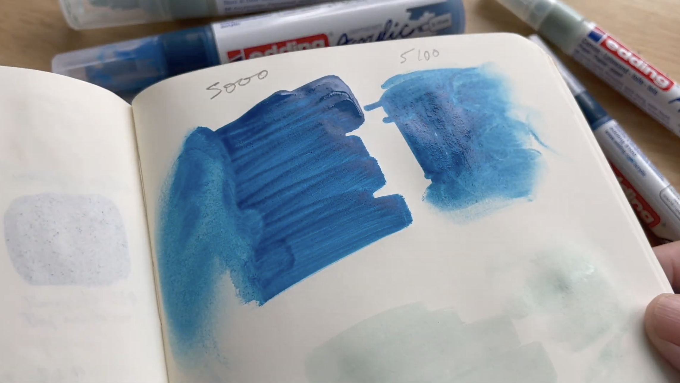 Edding Acrylic Paint Marker, Elegant Midnight 933, Broad