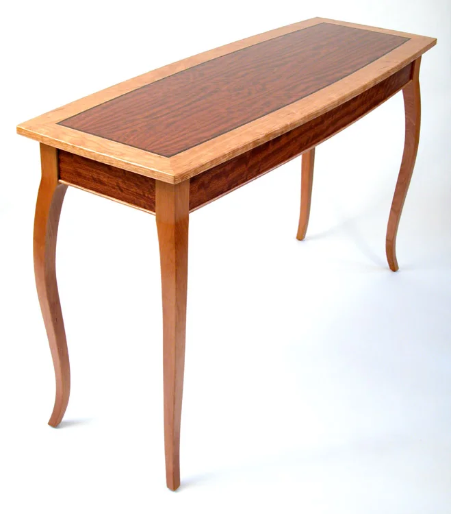 Cabriole Table