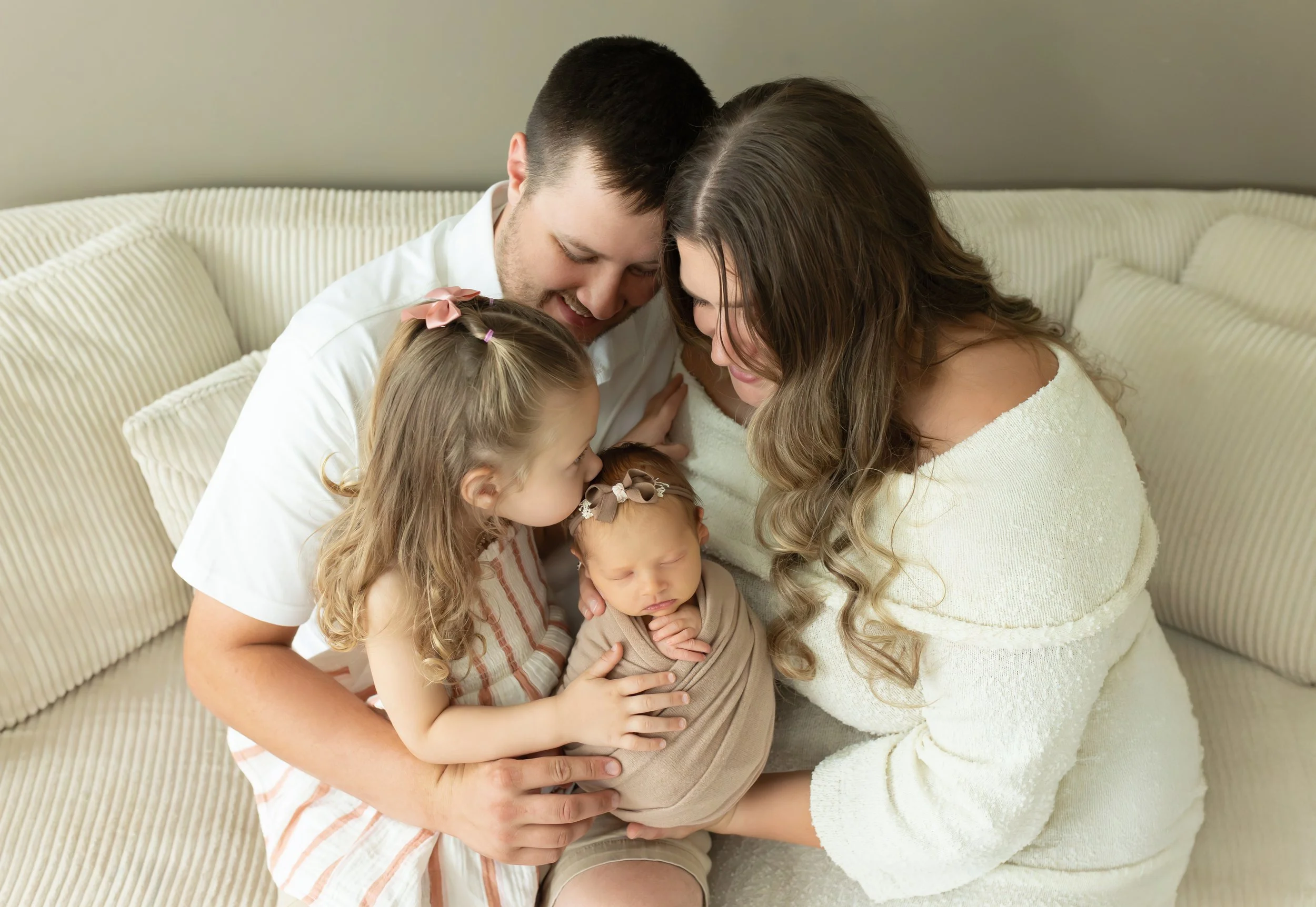 Family Newborn Session in Ashland, Illinois