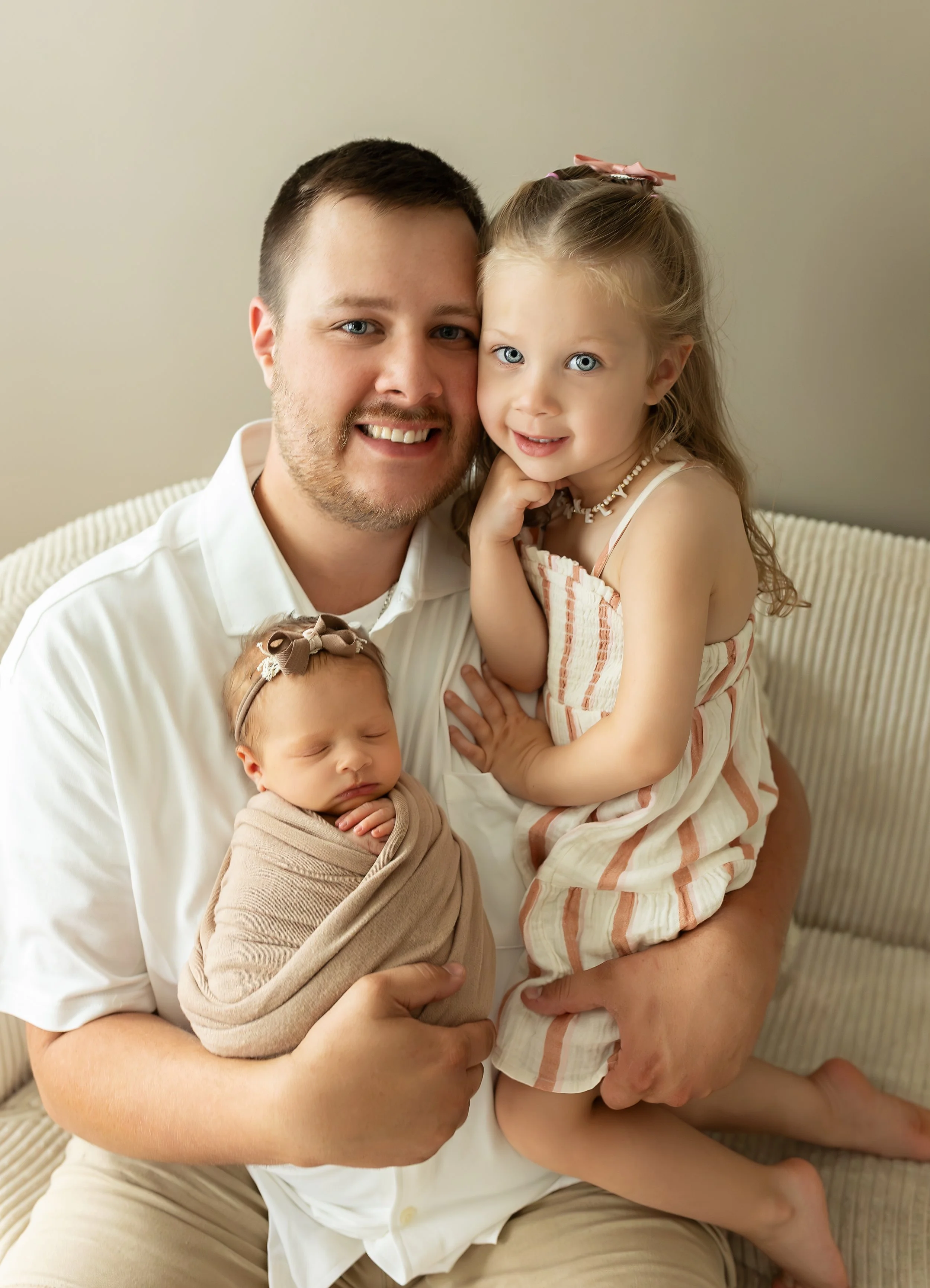 Newborn Family Photography in Central Illinois