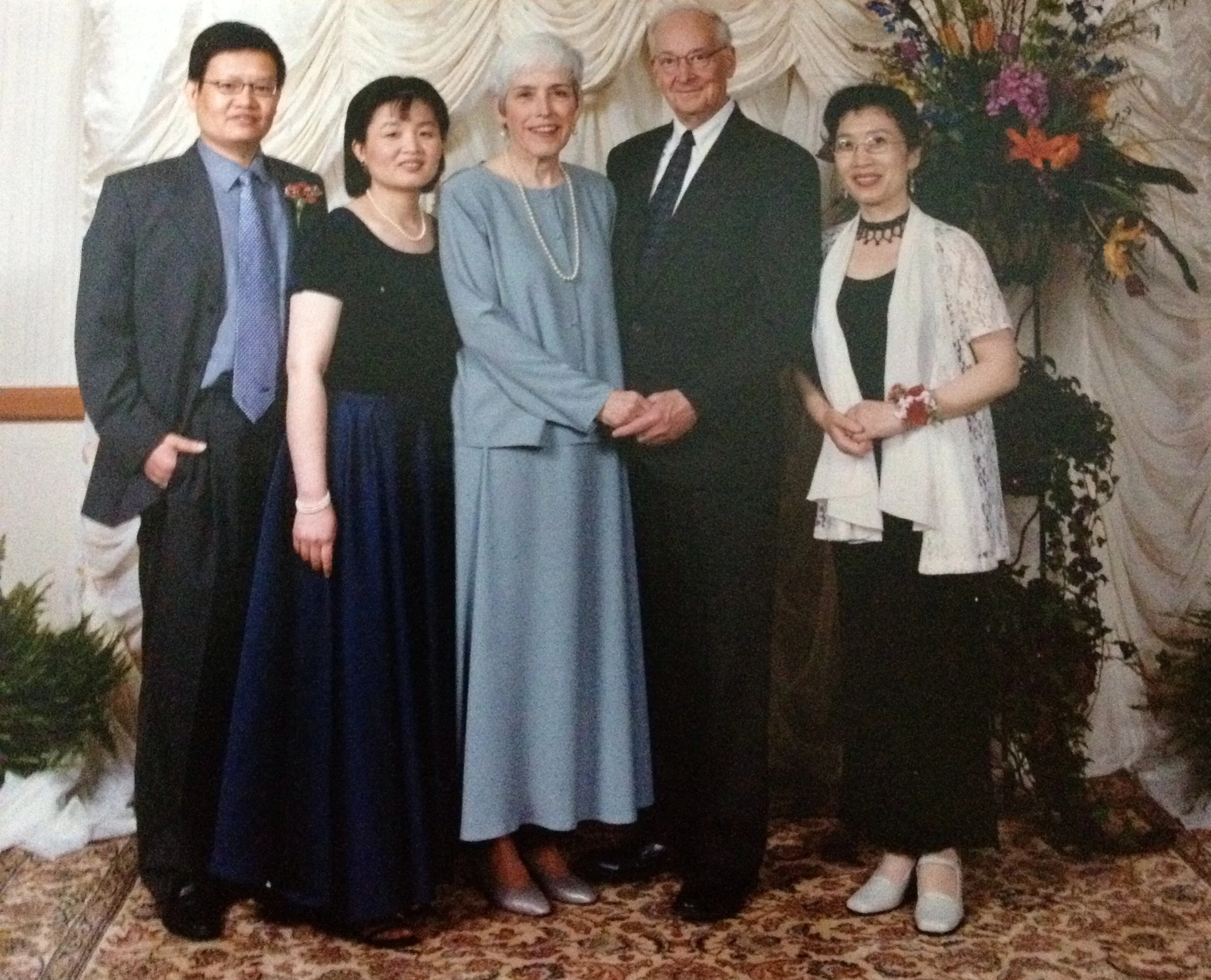 《美国人送礼》
