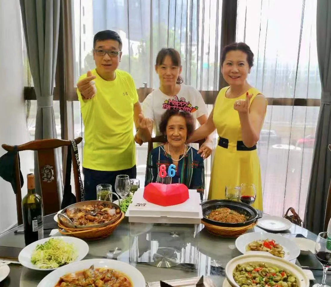 散文《那一刻，我没有哭》