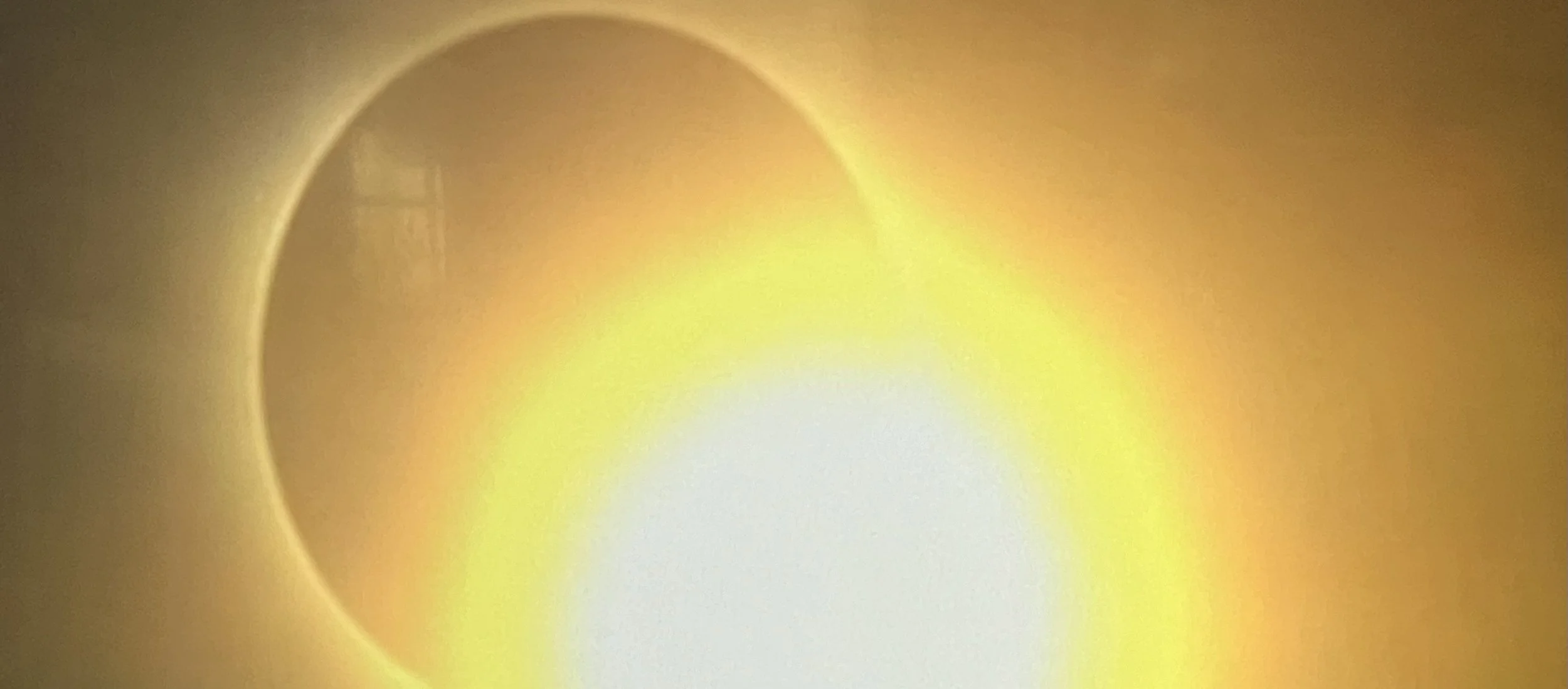 简讯：  因势而生  网络新宠  揭开微短剧集风靡的真诀