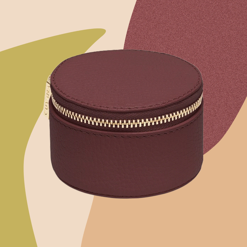 dacy-knight-marie-kondo-travel-cases.gif