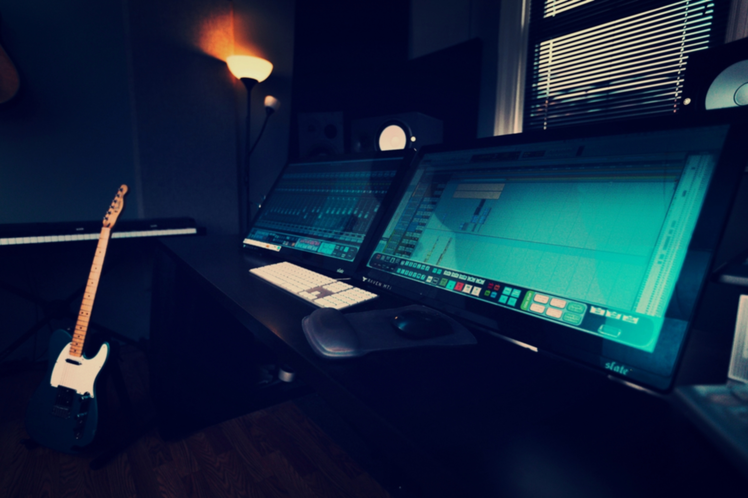 Studio 00053-Smaller.jpg