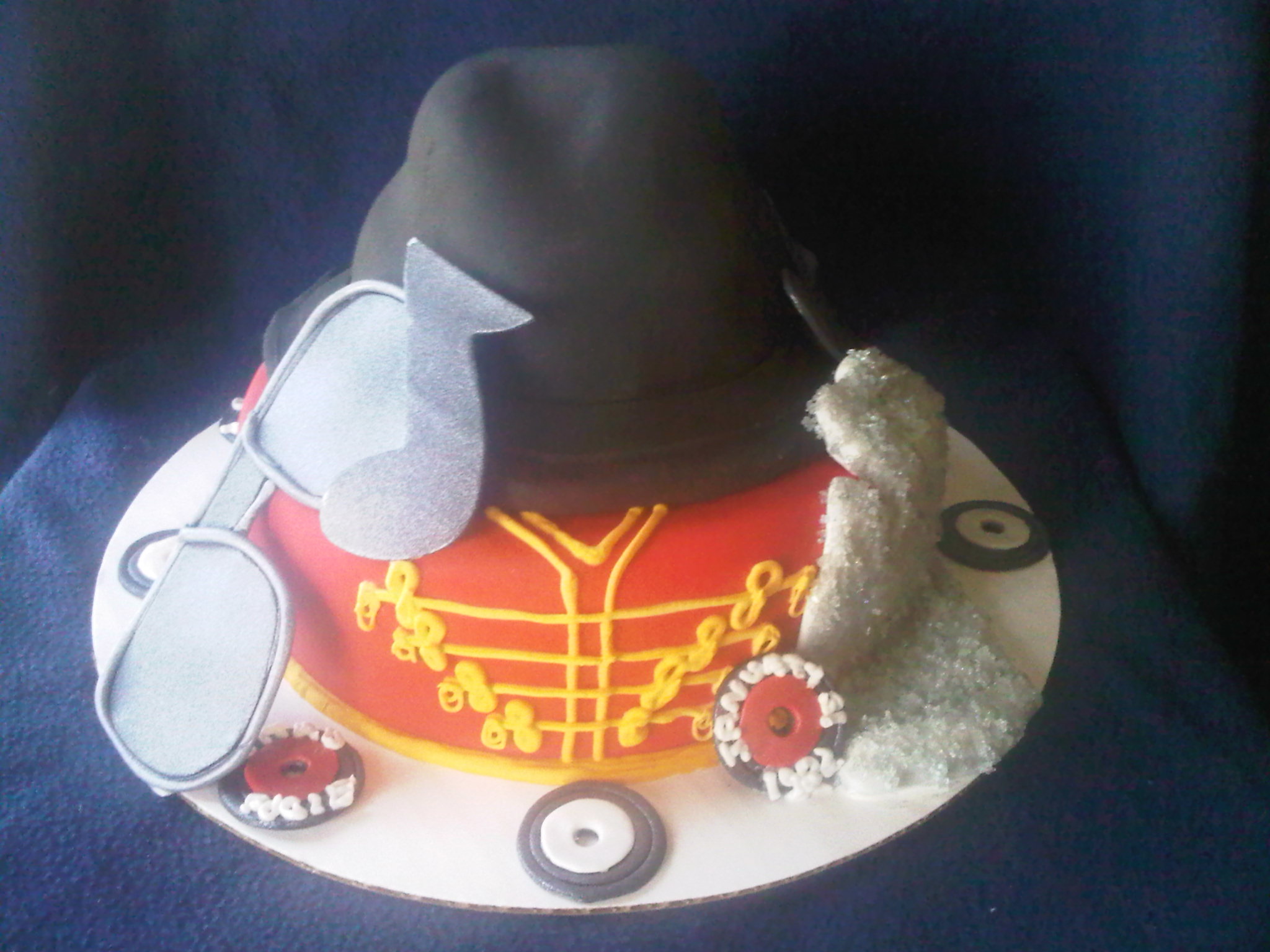melissa Frederick - Michael Jackson birthday cake.jpg