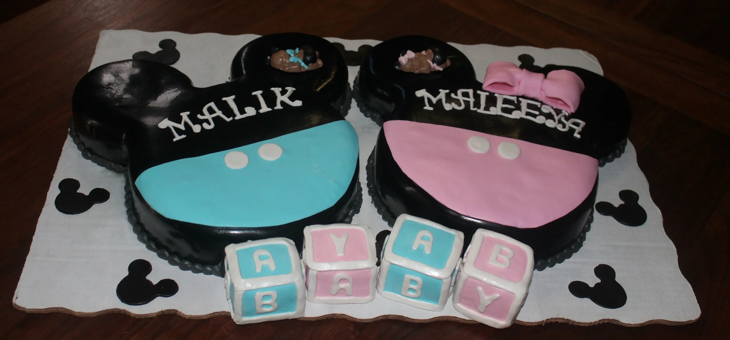 melissa Frederick - minnie and mickey baby shower cake 3.JPG