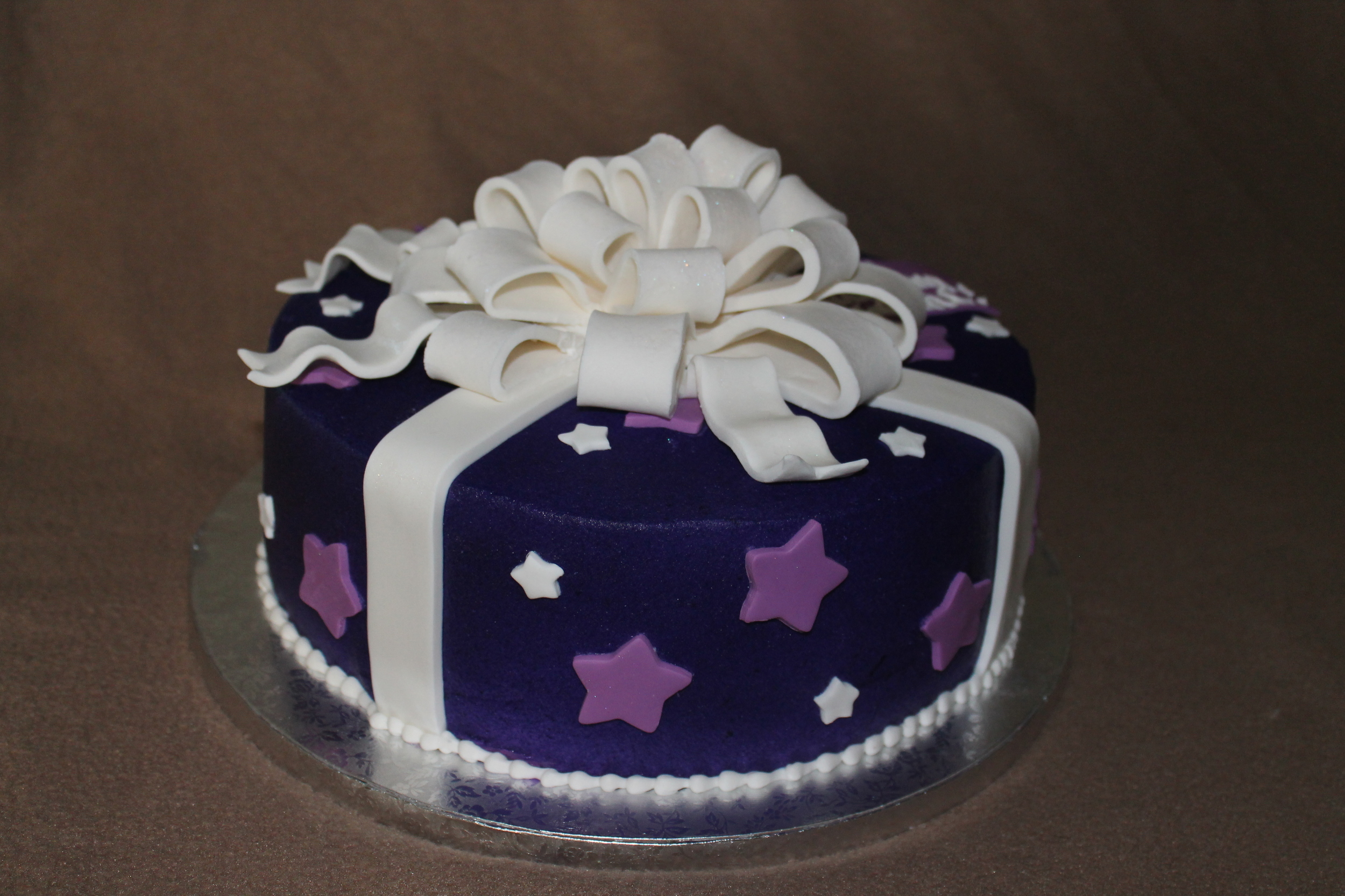 Purple present cake