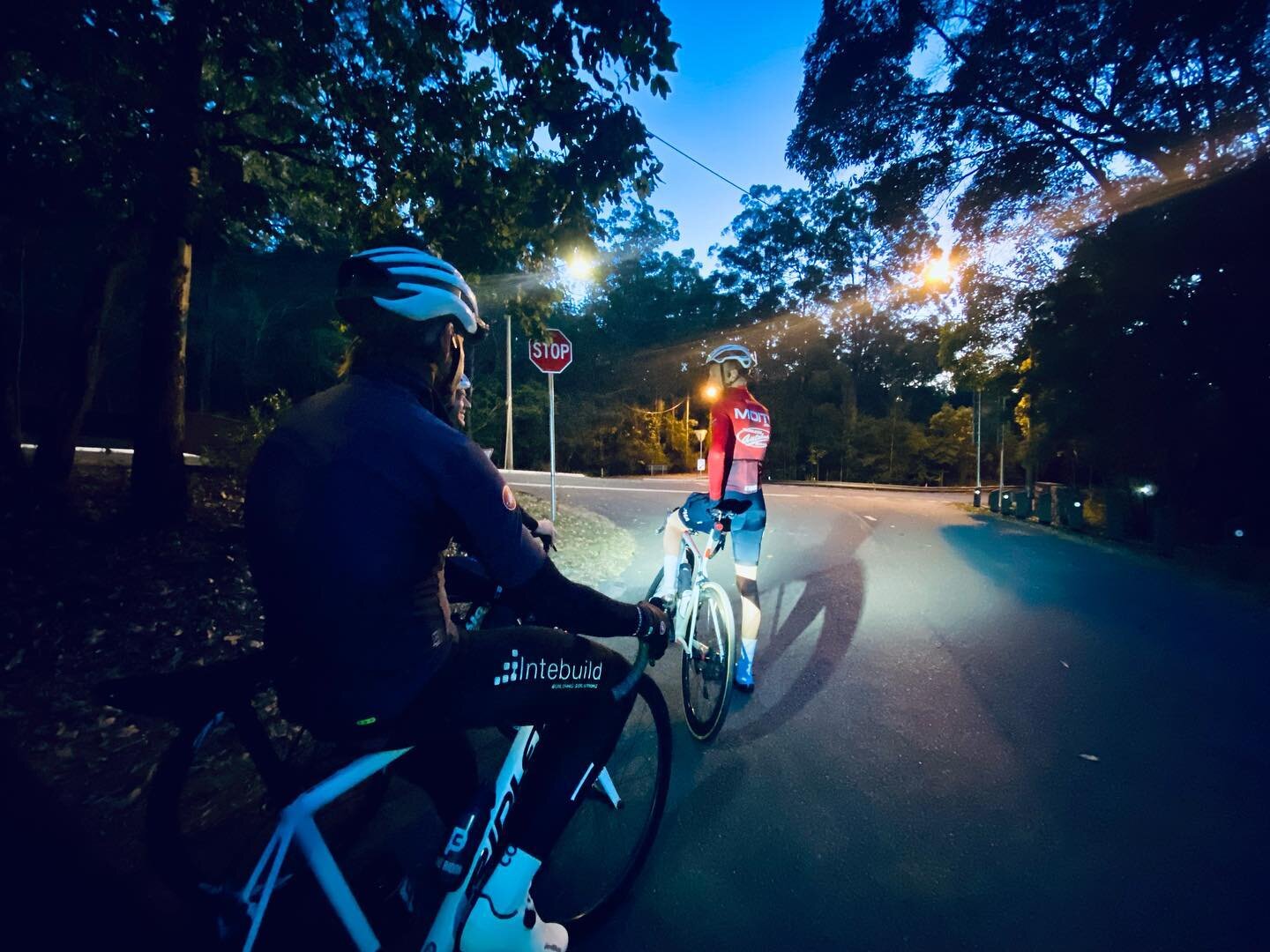 The pre dawn Coot-tha raid. Zero regrets when your sipping the post ride brew. #coothatuesday #thepedaler